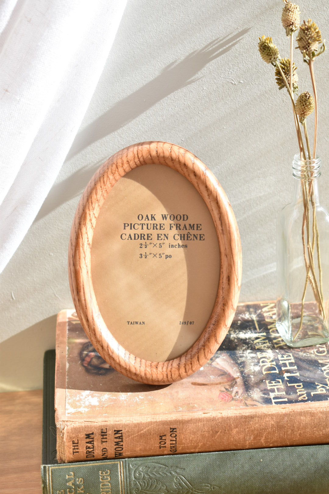small oval wooden frame - custom pet portrait (2)