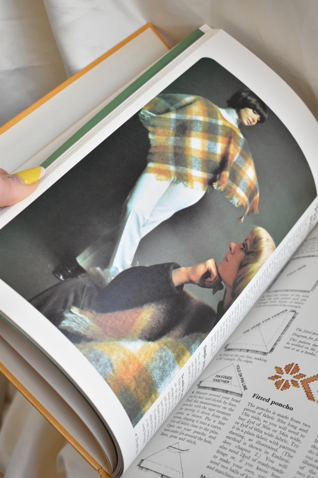 70s creative hands book #1