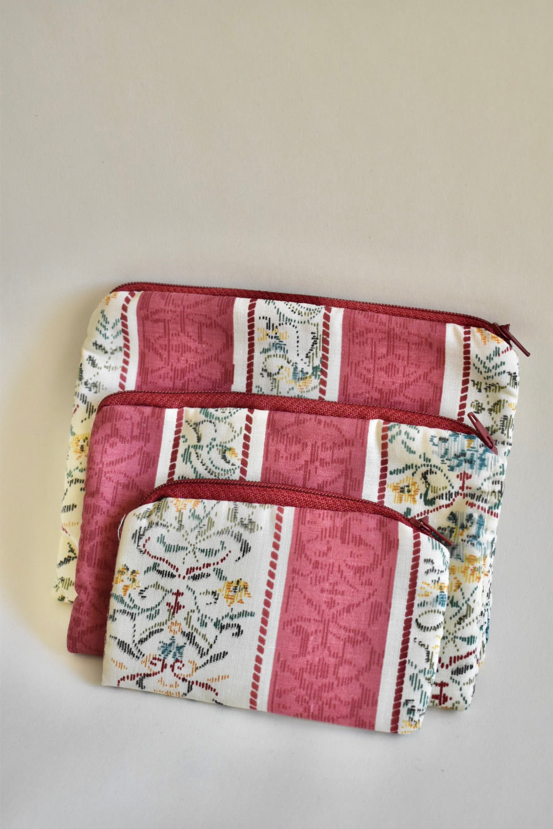 set of 3 vintage zippered pouches