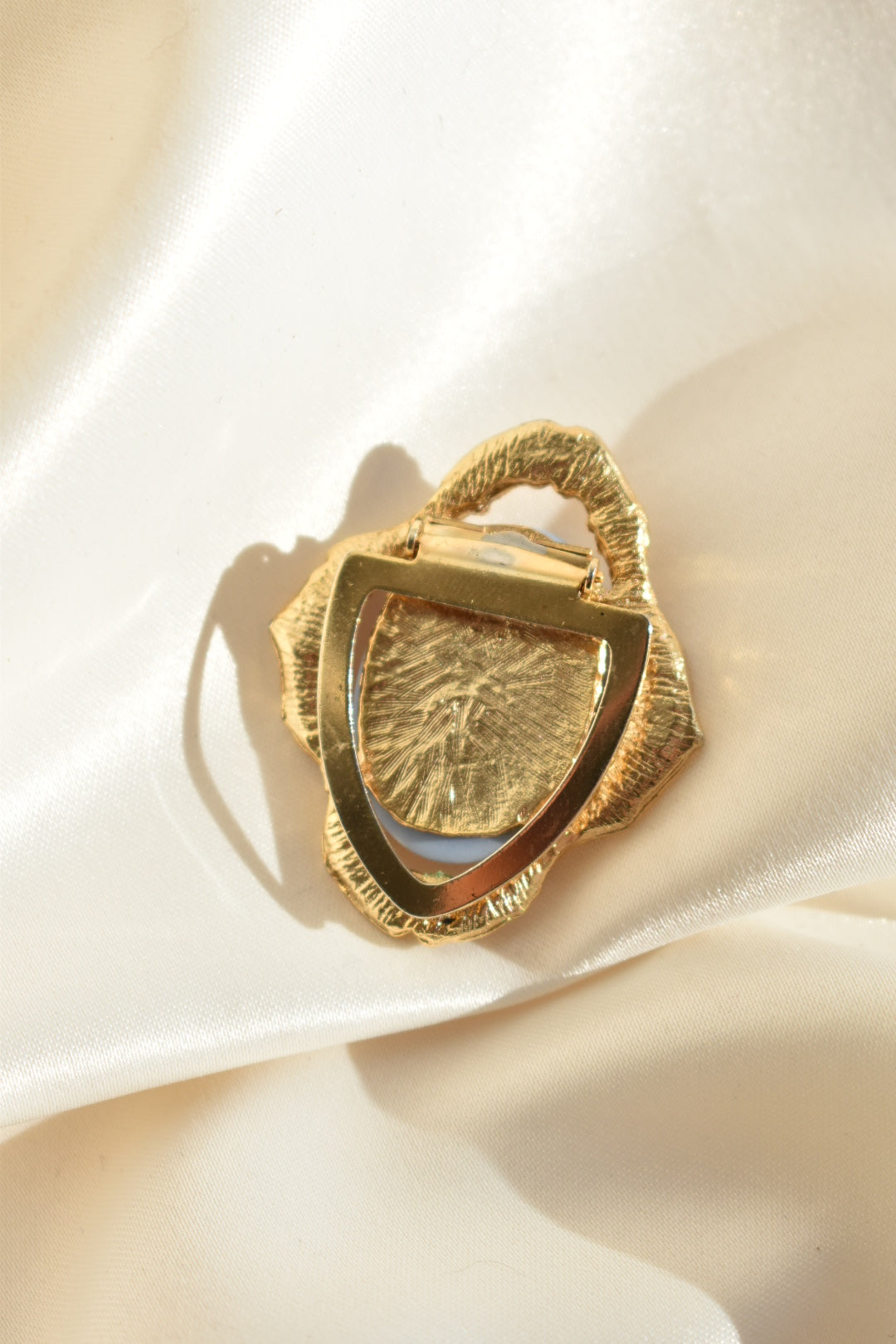 blue cameo scarf clip