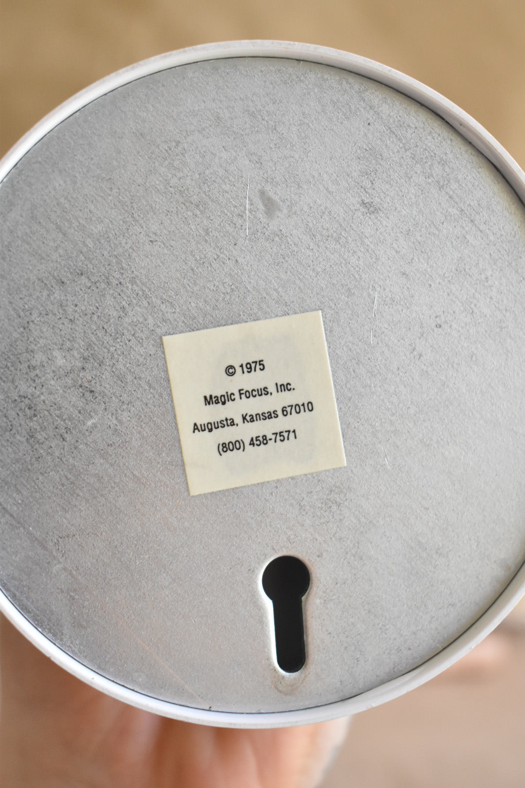 1975 magnifying cosmetic mirror