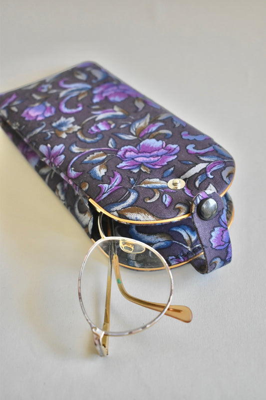purple paisley glasses pouch