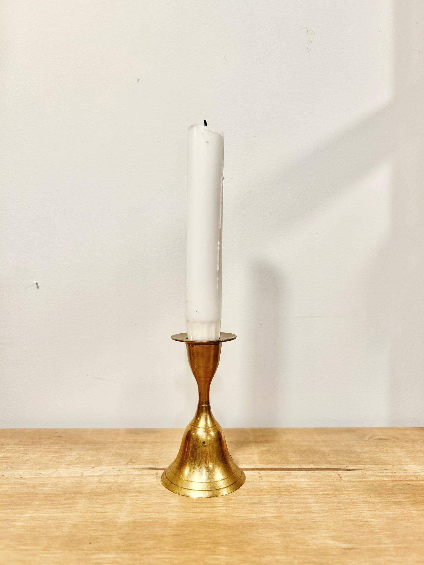 brass bell candle holder (single)