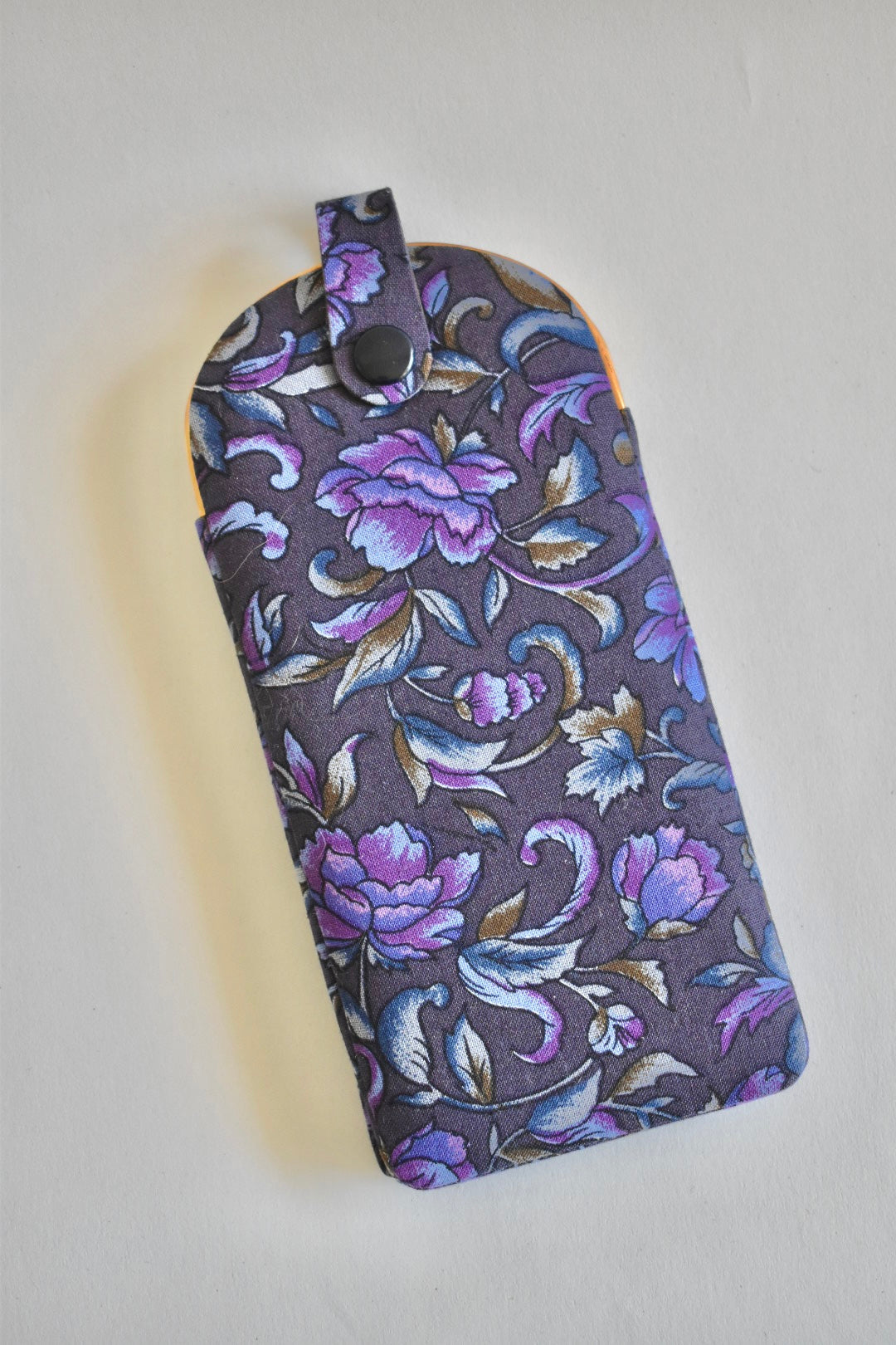 purple paisley glasses pouch