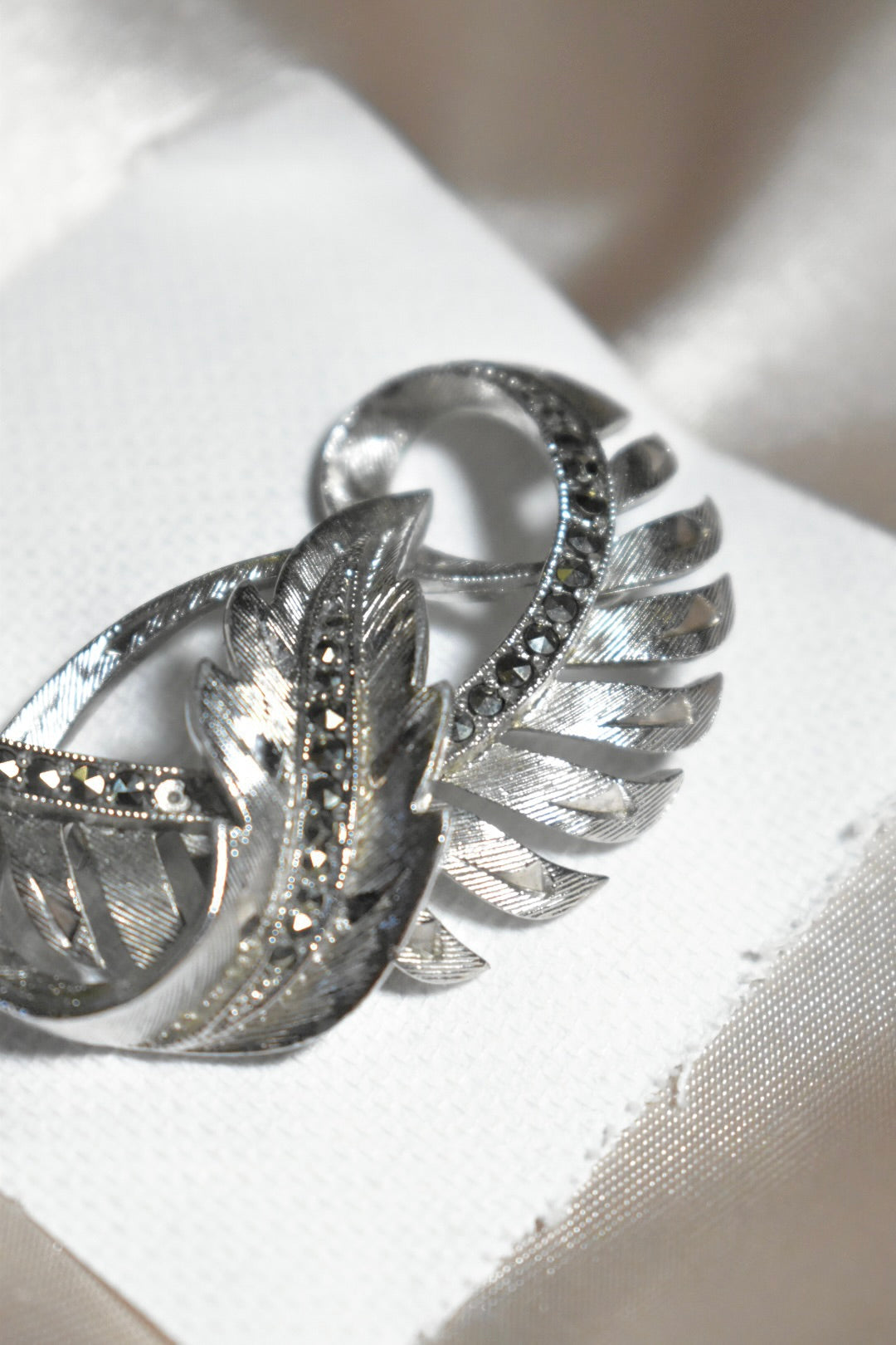 vintage 1920s brooch